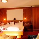 卡普尔波斯特酒店 4* 卡普尔